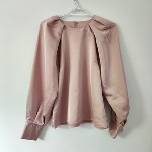 Champagne colored blouse by Vero Moda.
